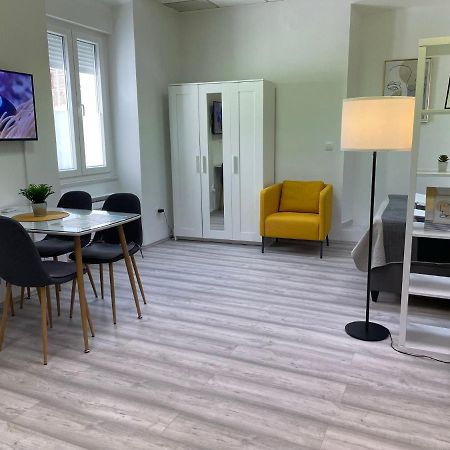Apartment Studio Beauty In Centar Pula Bagian luar foto