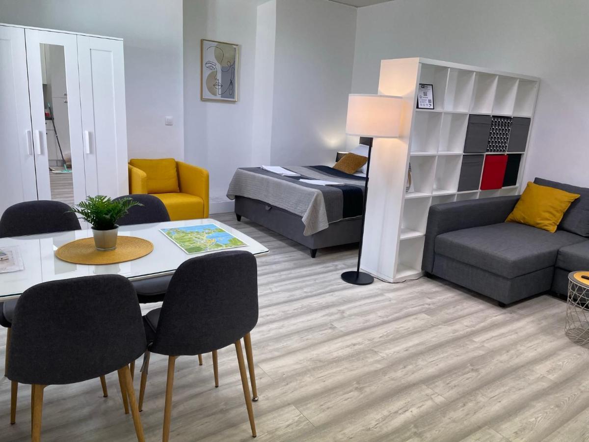 Apartment Studio Beauty In Centar Pula Bagian luar foto
