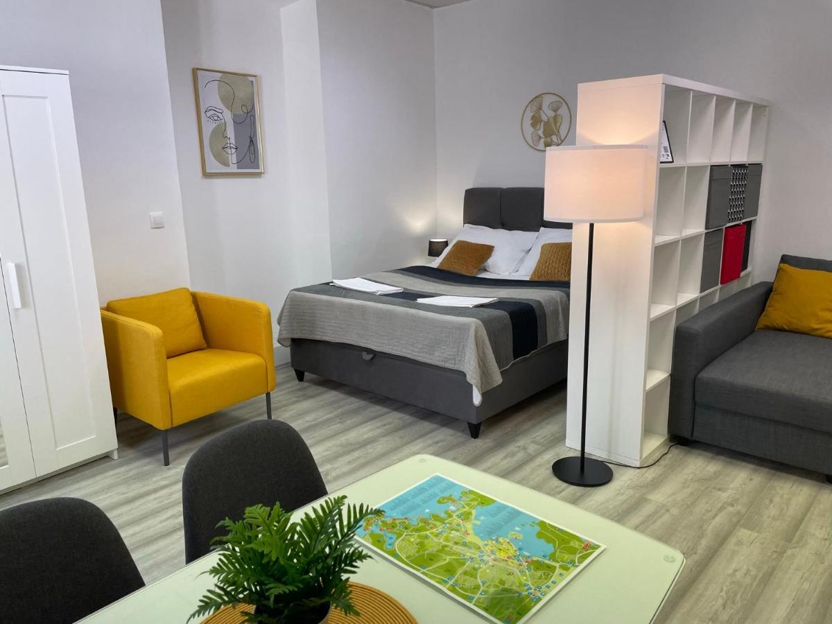 Apartment Studio Beauty In Centar Pula Bagian luar foto