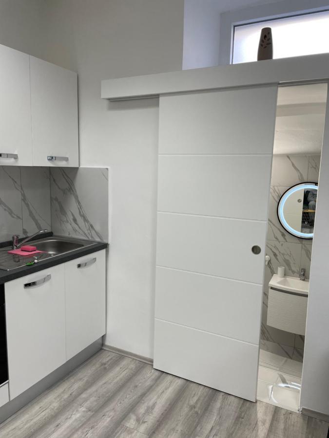 Apartment Studio Beauty In Centar Pula Bagian luar foto