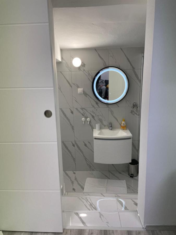 Apartment Studio Beauty In Centar Pula Bagian luar foto