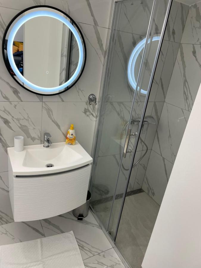 Apartment Studio Beauty In Centar Pula Bagian luar foto