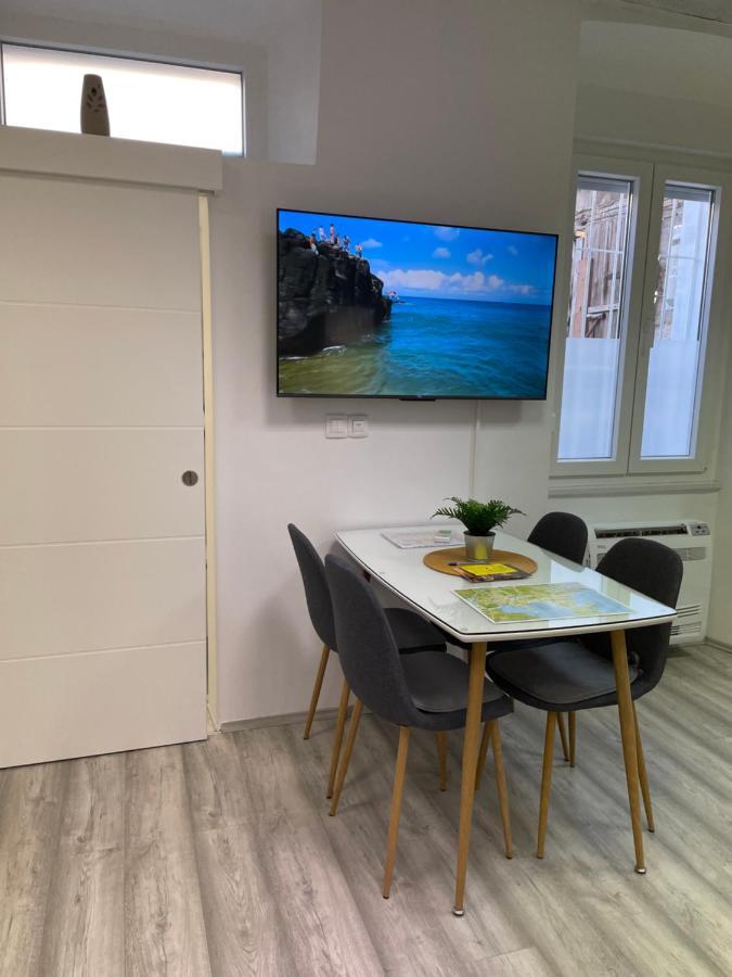 Apartment Studio Beauty In Centar Pula Bagian luar foto